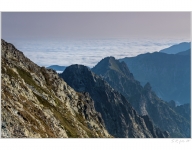 na vrcholu